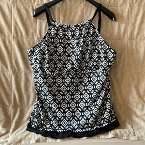 Tankini top-black and white print
